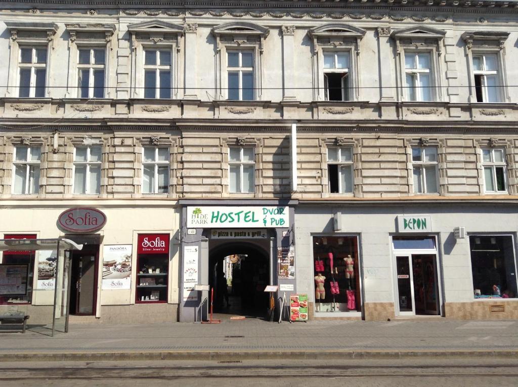 Hyde Park Hostel Bratislava Extérieur photo